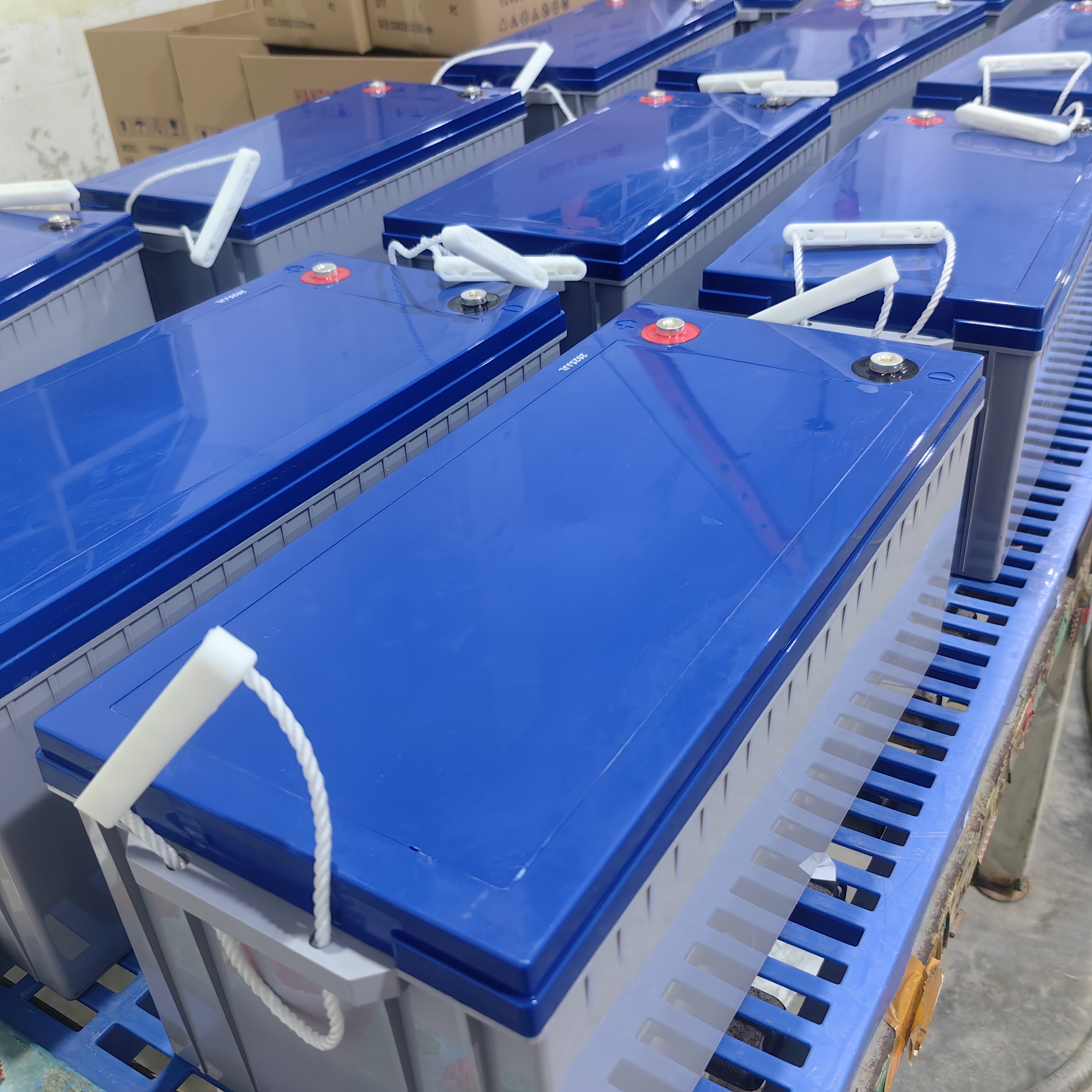 Construção áspera da resistência solar industrial da temperatura da bateria solar do gel da categoria 12V200AH para a operação áspera do ambiente da geração de energia da área remota