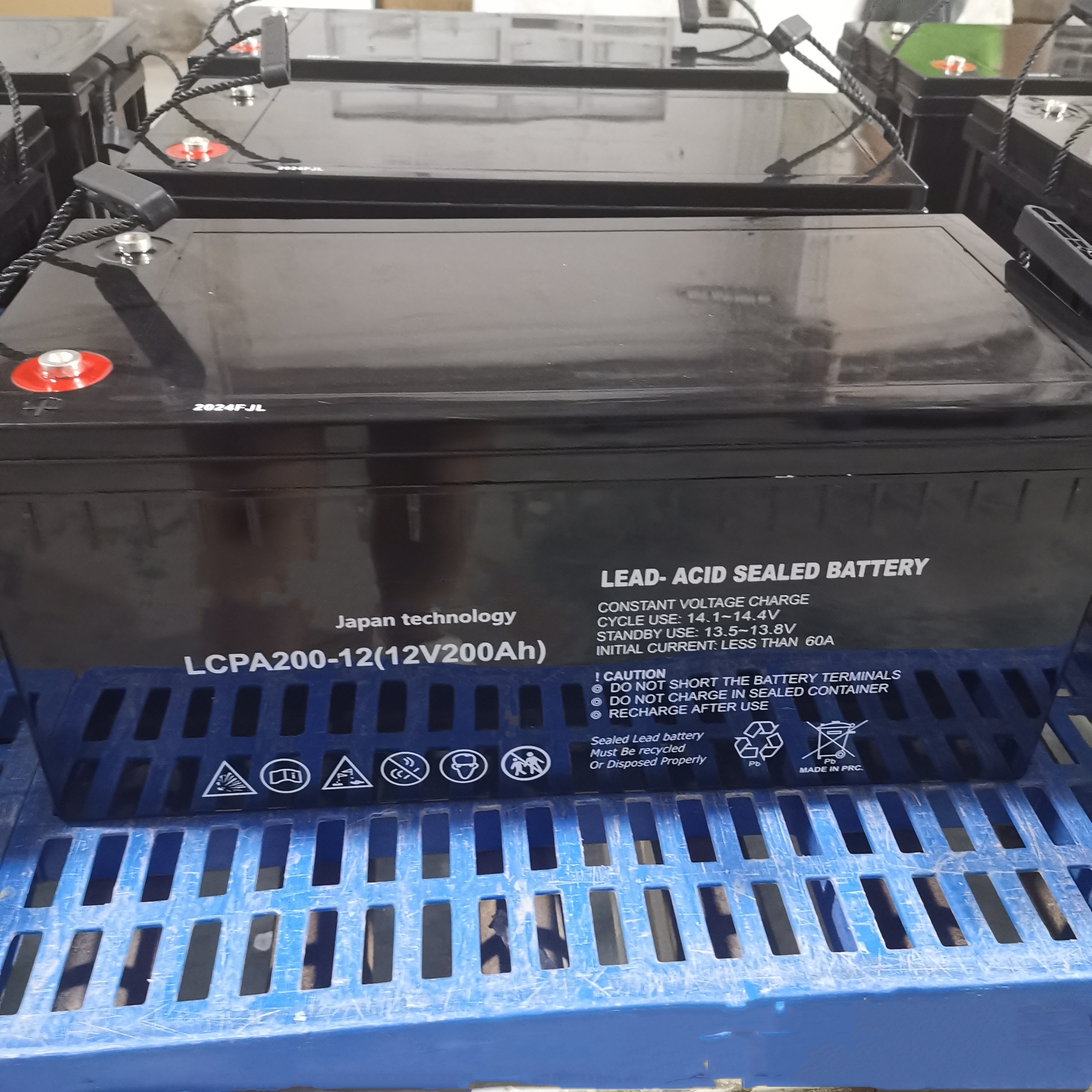 Bateria solar de chumbo-ácido 12v200AH recarregável, eficiente e sem manutenção para sistema de energia solar