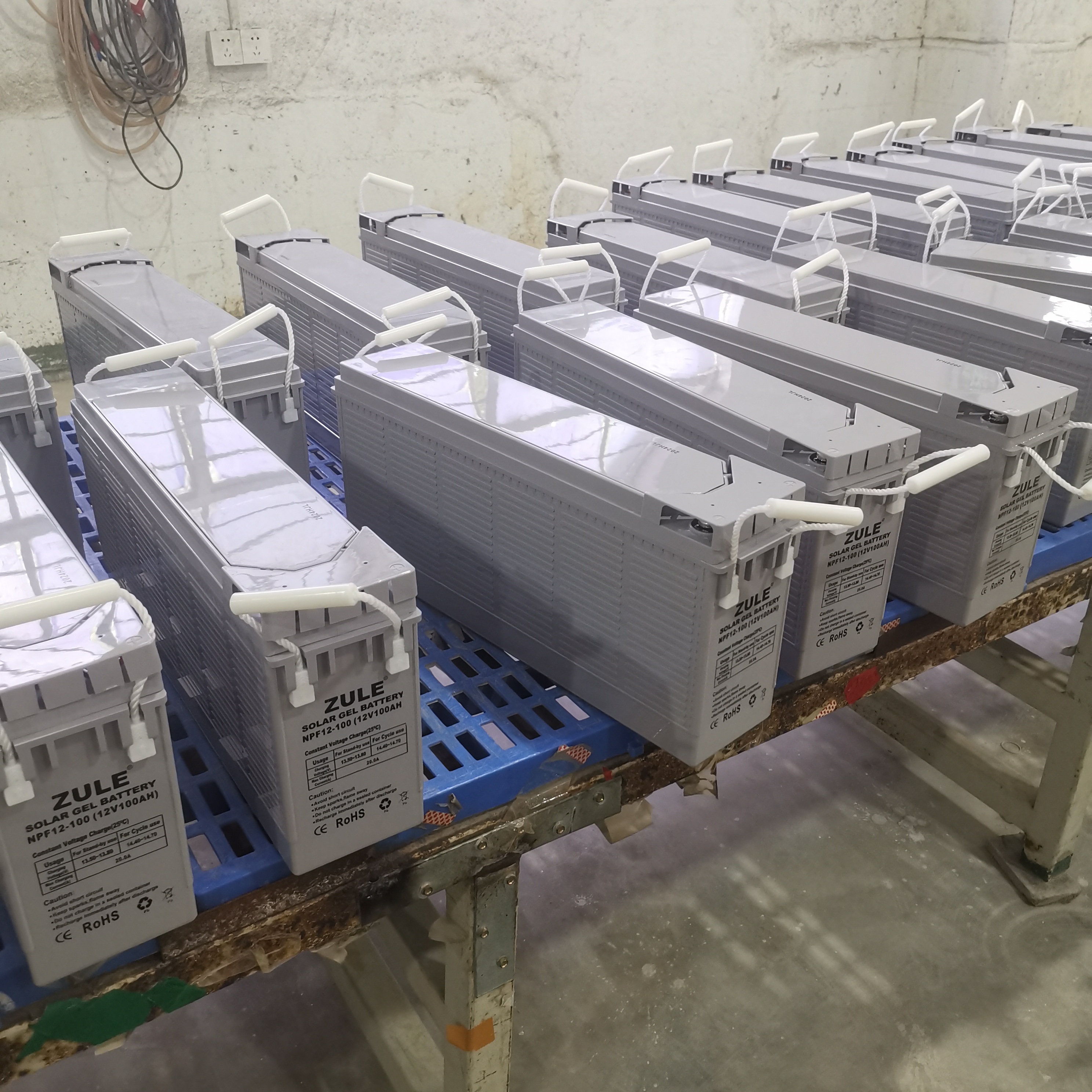 Bateria solar de armazenamento de energia de ciclo profundo 12V100AhBateria terminal frontal sem manutenção para backup