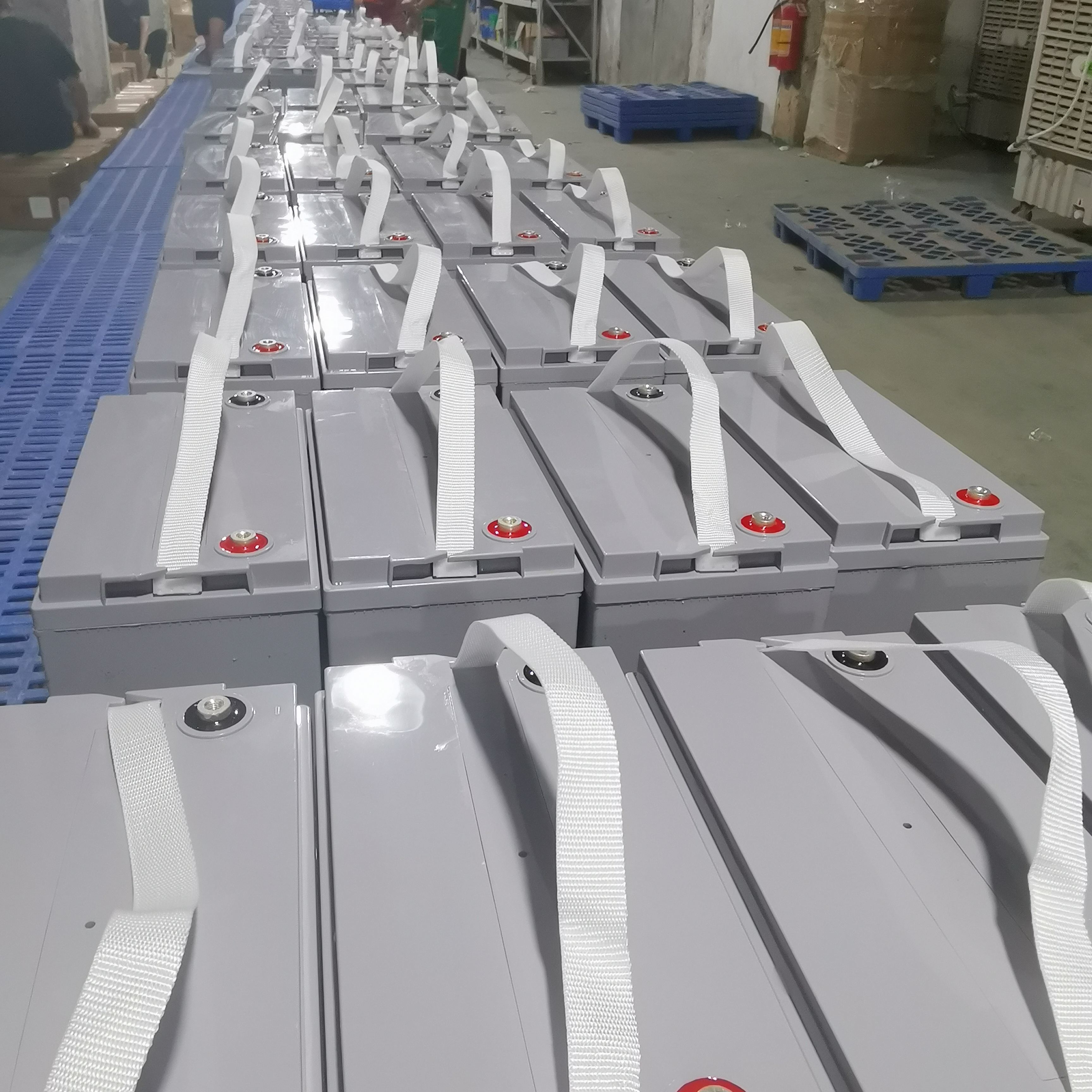 Bateria solar direta de chumbo-ácido direto da fábrica 12v100AH ​​Bateria de economia solar de gel recarregável para uso doméstico ou comercial