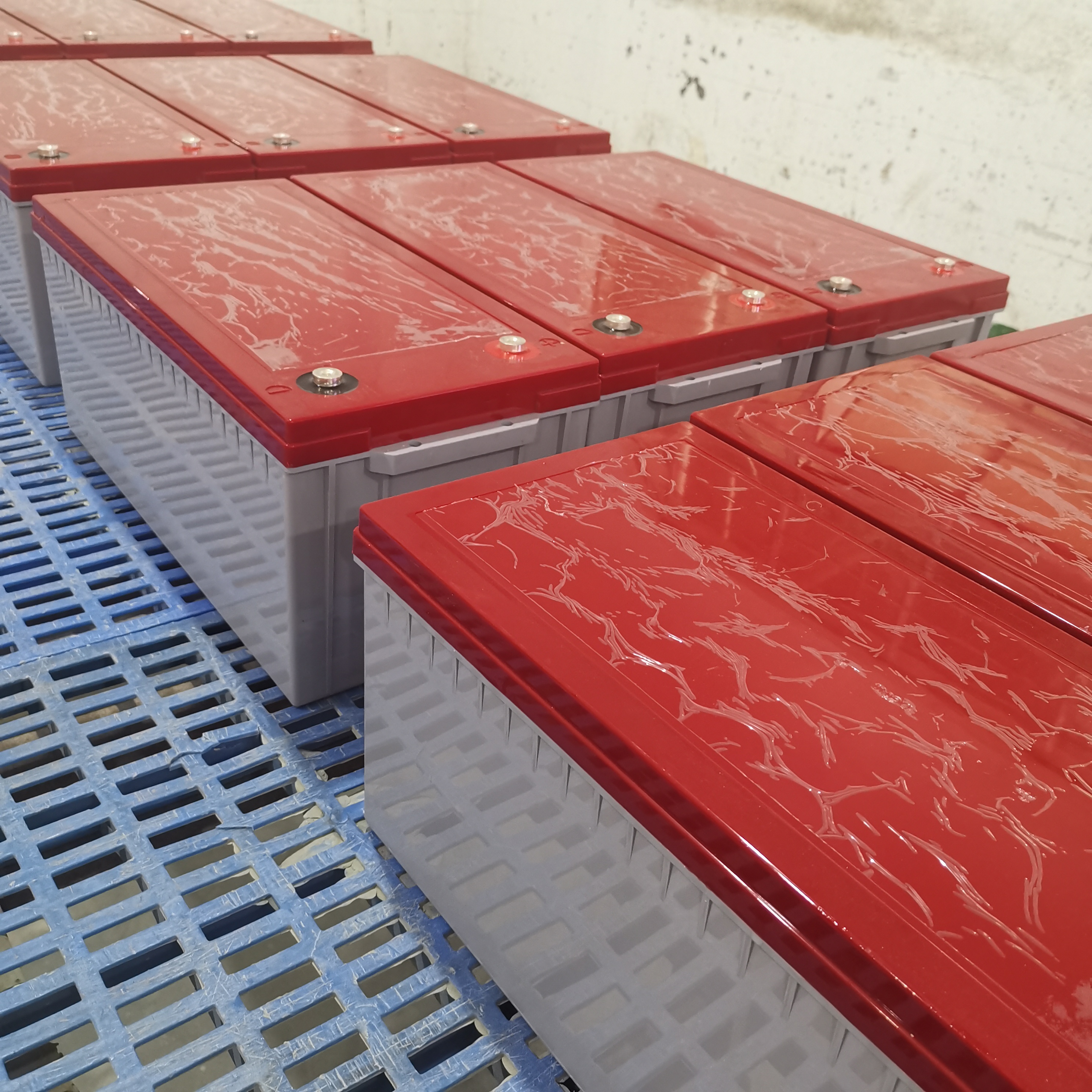 Baterias de gel de chumbo-ácido sem manutenção de alta qualidade 12v200AH para uso doméstico de eletricidade