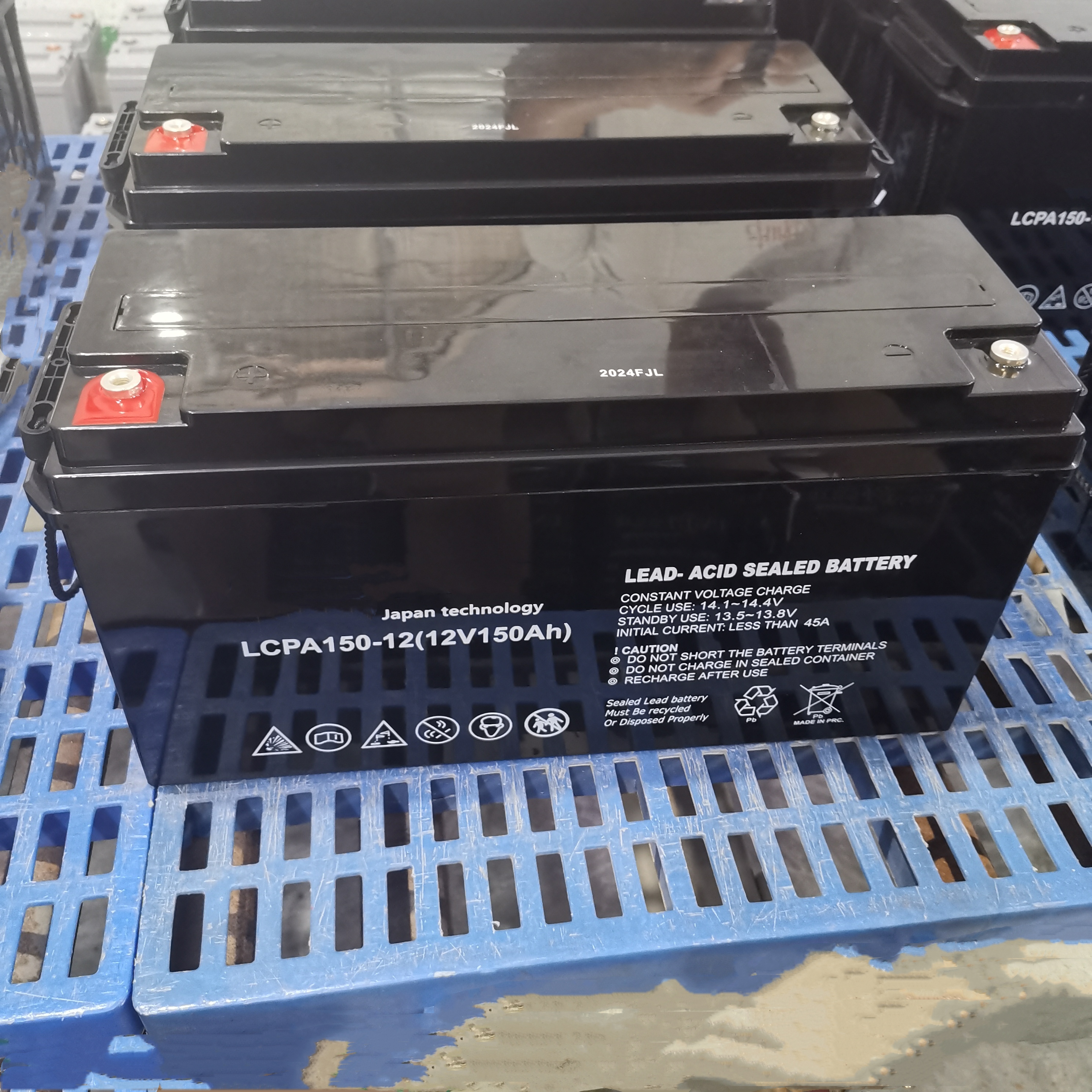 Bateria de chumbo-ácido de ciclo profundo de estanho alto12v150AH Bateria AGM com forte capacidade de circulação para sistema de energia solar