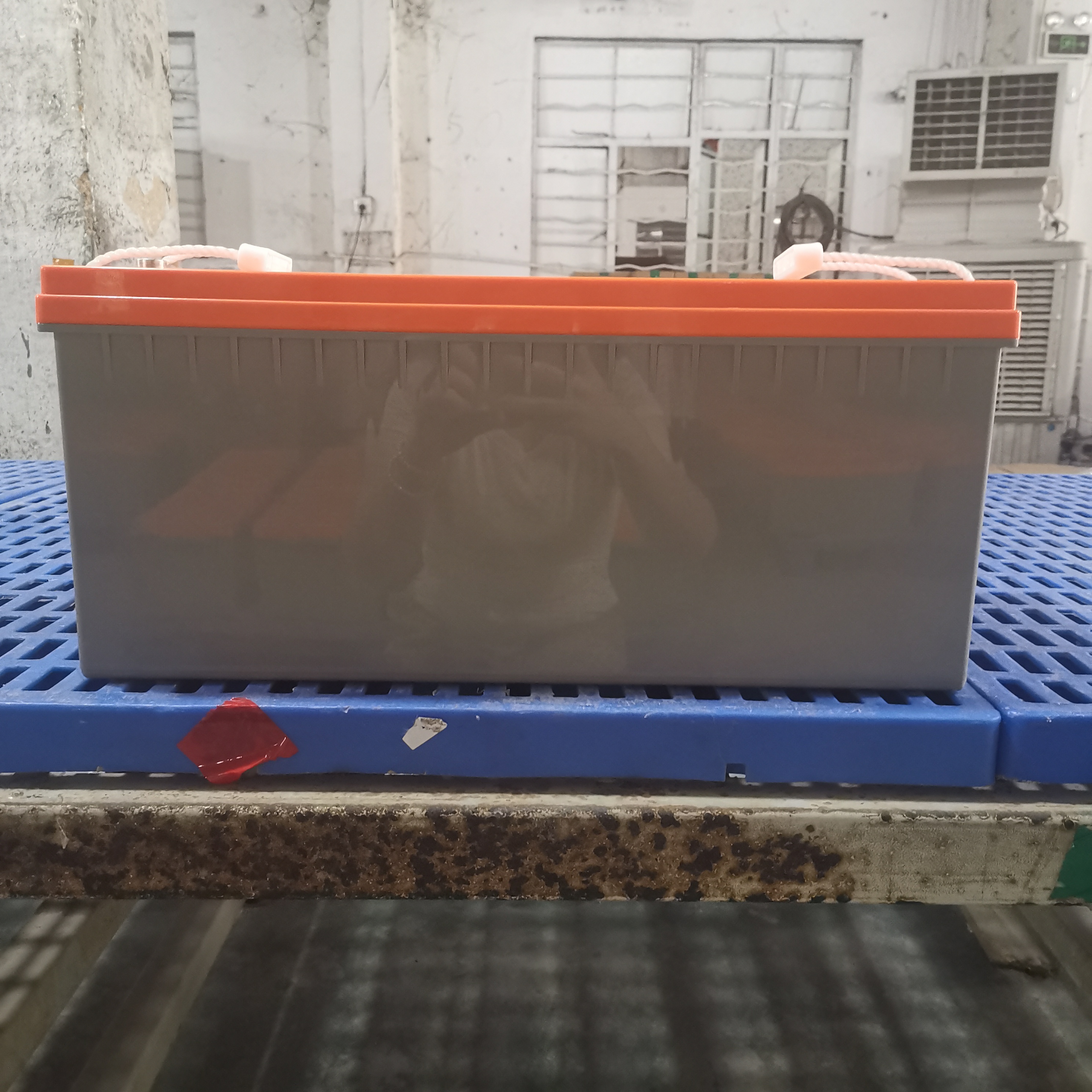 Engenharia fotovoltaica Baterias de armazenamento de energia solar Gel Ciclo profundo Vendas de fábrica de bateria 12V200AH Serviço OEM