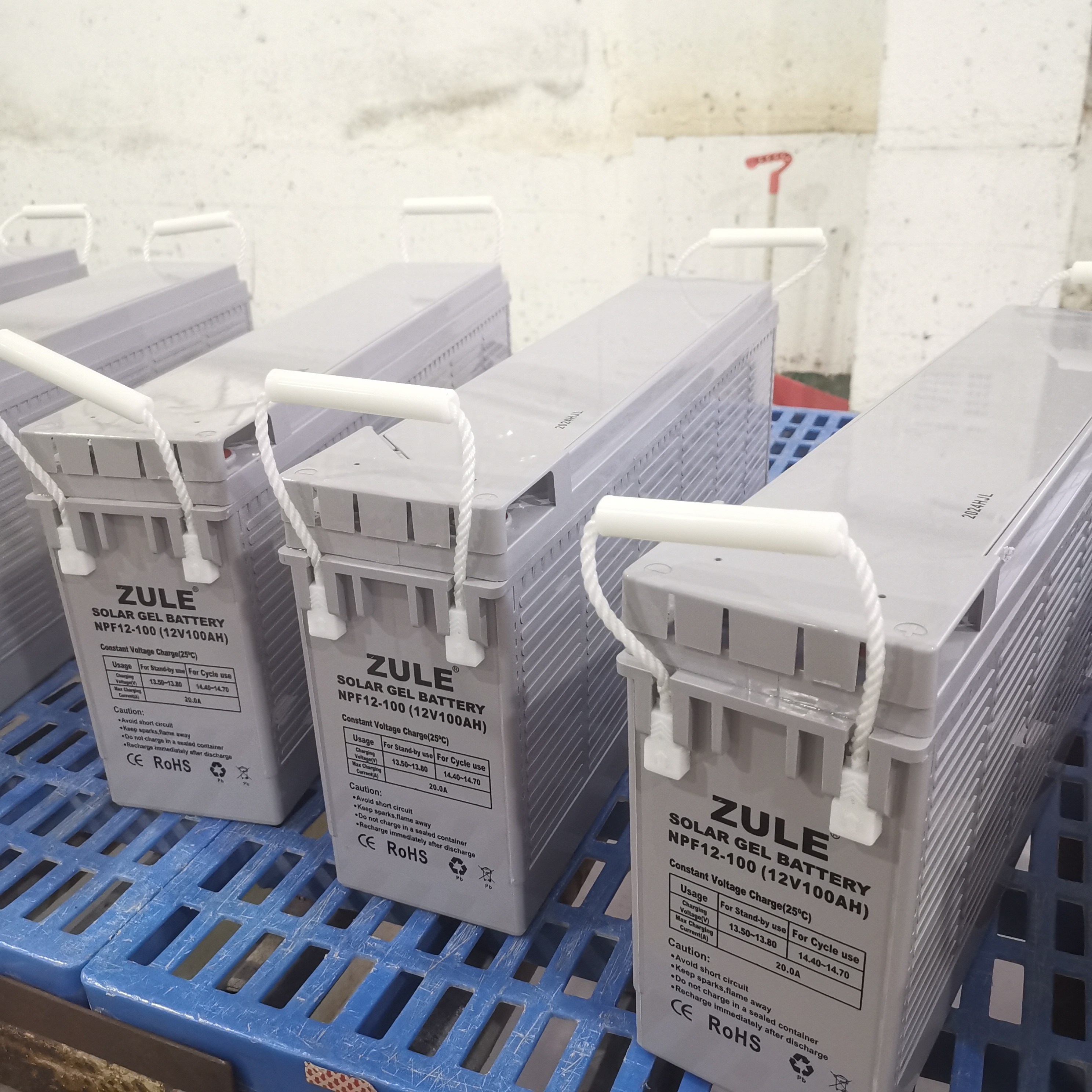 Bateria solar de armazenamento de energia de ciclo profundo 12V100AhBateria terminal frontal sem manutenção para backup