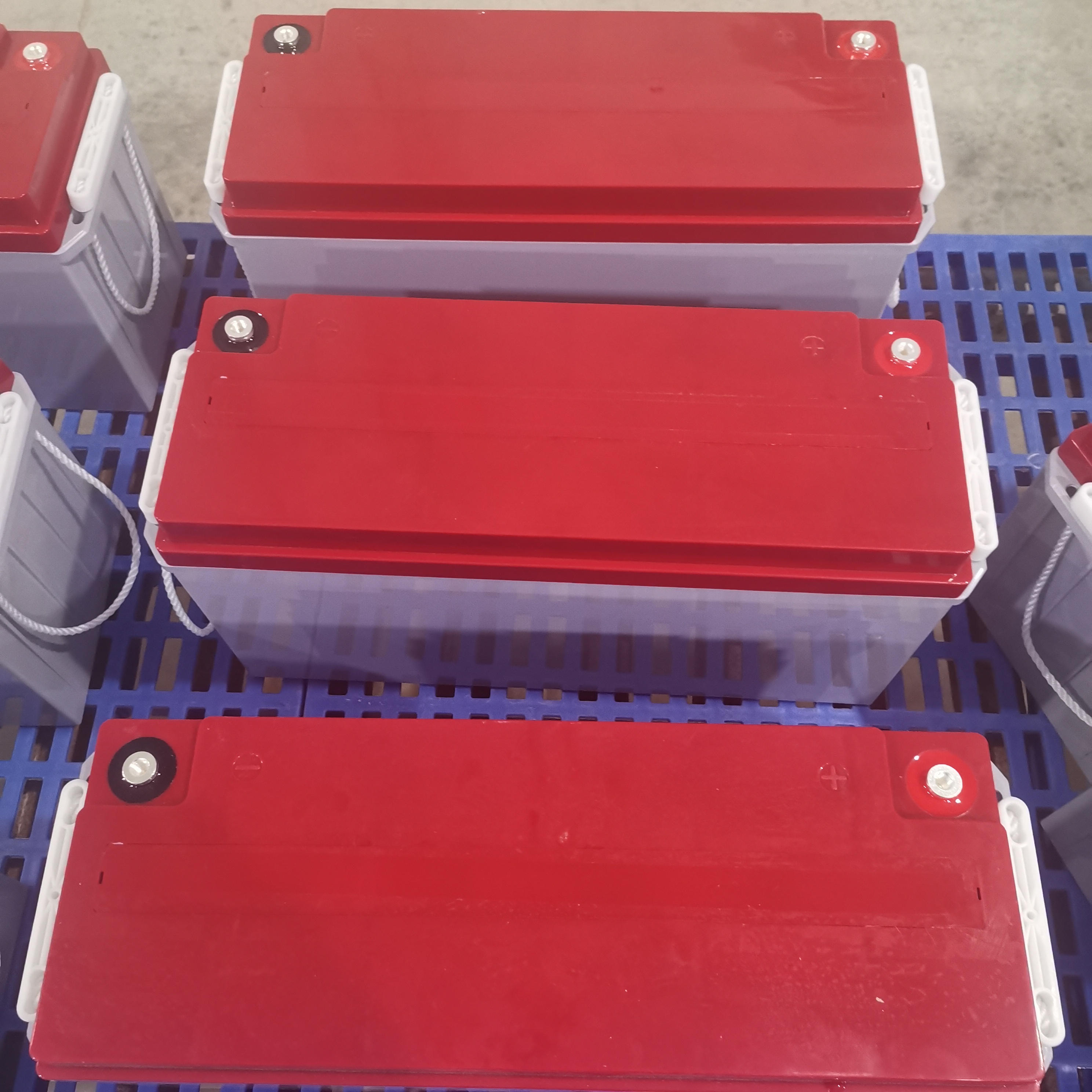 Bateria de gel de chumbo-ácido 12V150AH de alta durabilidade, armazenamento de energia solar no deserto, recuperação de descarga profunda, backup confiável de data center