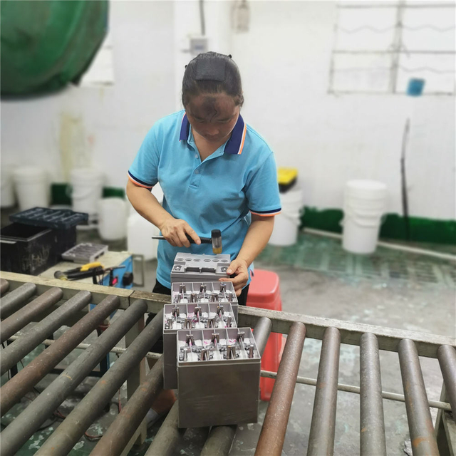 A China fabricou baterias duráveis ​​de armazenamento de energia, baterias de chumbo-ácido, 12v0.8ah, bateria solar