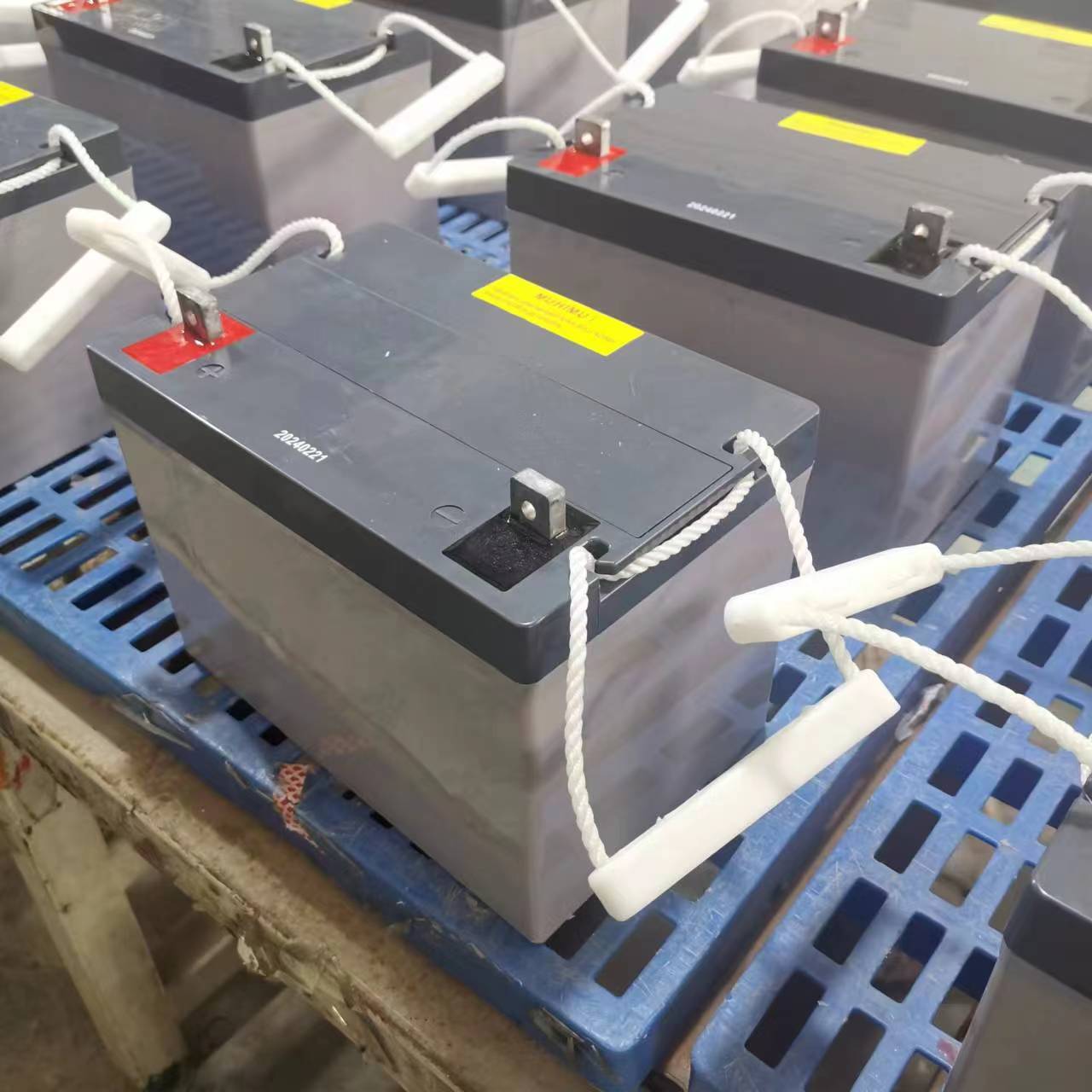 Bateria fotovoltaica de chumbo-ácido de ciclo profundo12V60Ah Sistema de armazenamento de energia doméstica Fonte de alimentação de backup de bateria