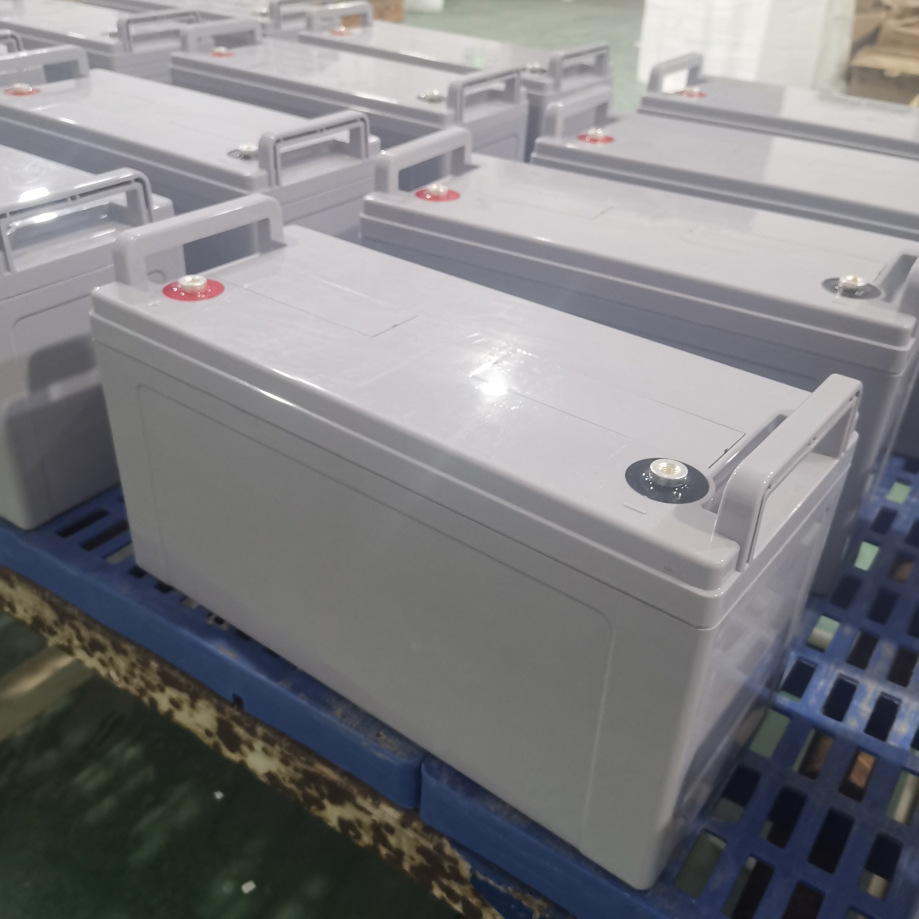 Bateria de gel solar para serviço pesado 12V120AH - fabricante fonte para armazenamento de energia doméstica, resiste a condições climáticas extremas, suporte ODM