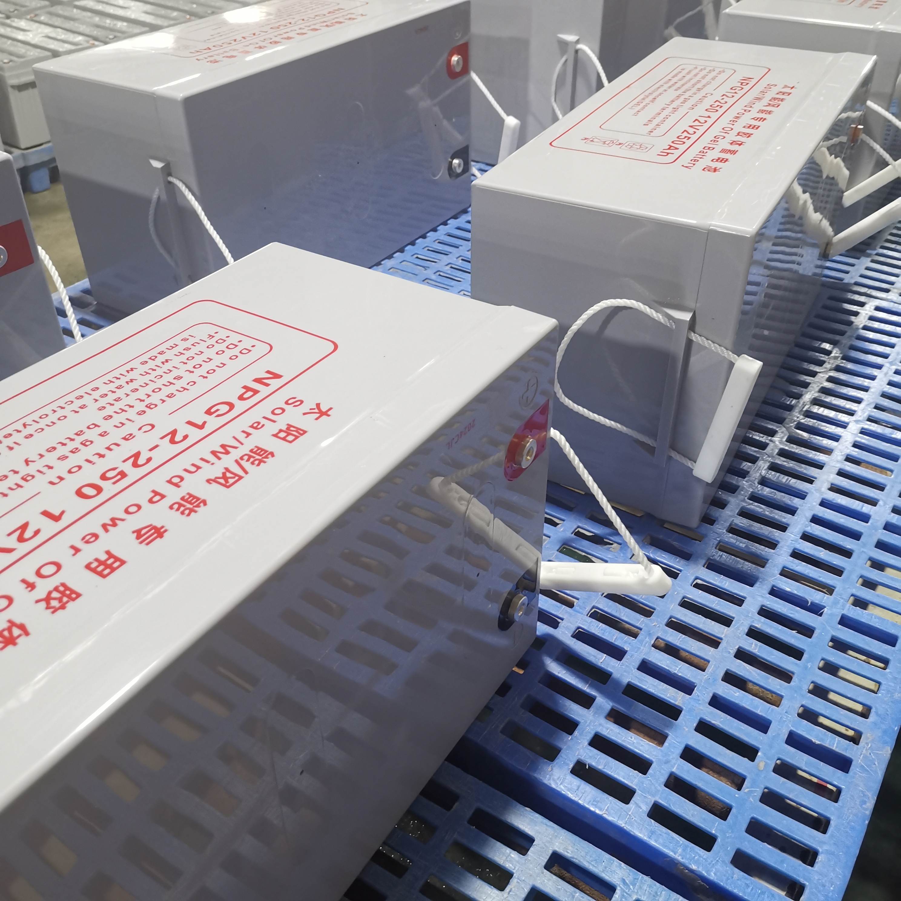 Bateria de armazenamento de energia em gel selado de alta segurança 12v250AH com proteção contra vazamento e explosão para backup de sala de TI